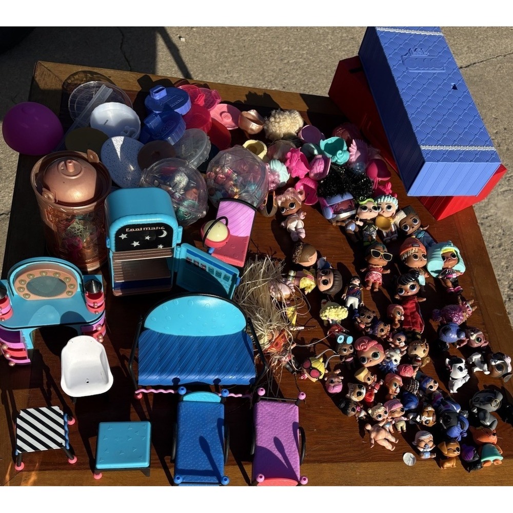 Massive L.O.L. Surprise Doll Lot - 43 Dolls & Pets + Huge Accessory Bin - Picture 3 of 9